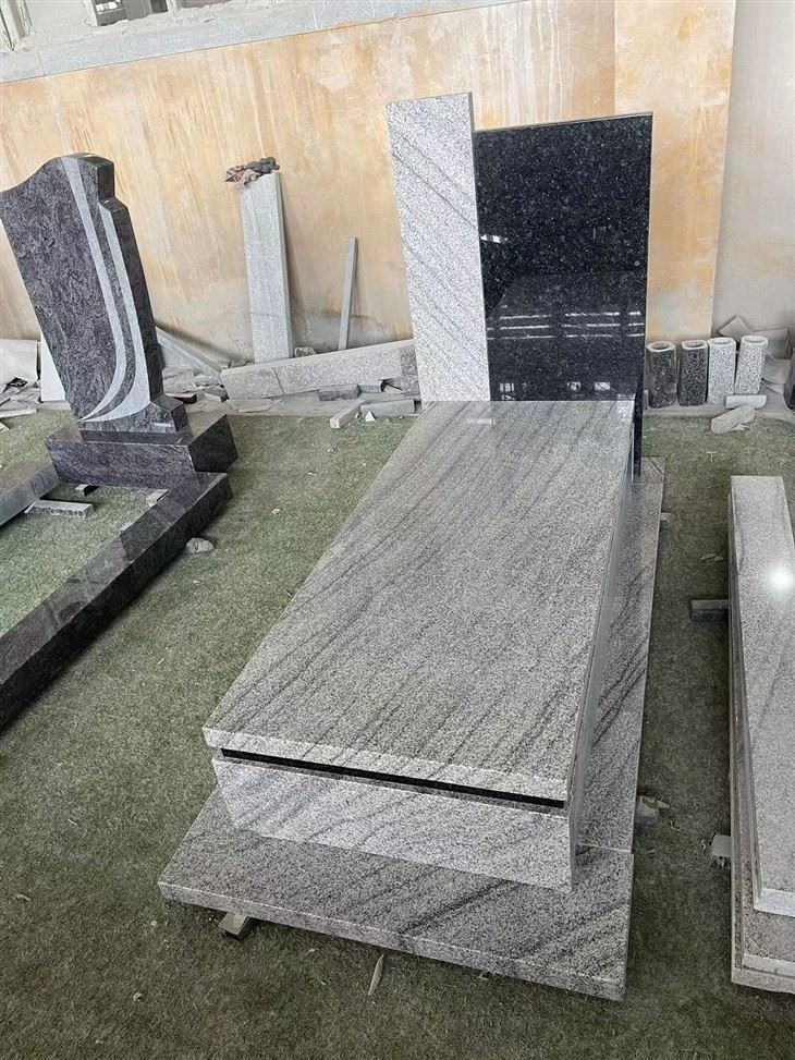 Poľský náhrobný kameň